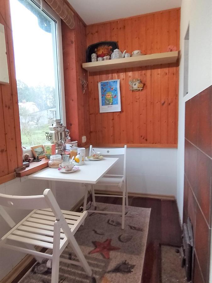 Apartment House, Garden & Sauna. Free Parking. Train Stop-200 M. Sea-1 Km.