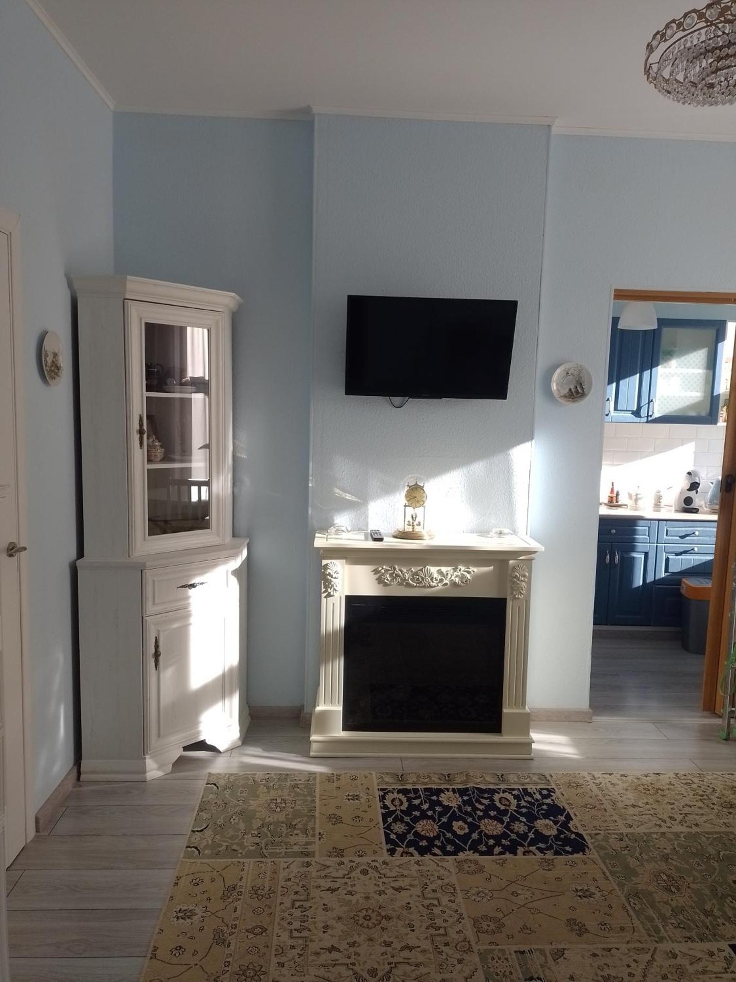House, Garden & Sauna. Free Parking. Train Stop-200 M. Sea-1 Km. Apartment Jurmala